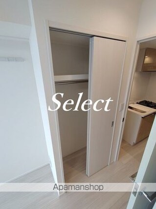 コンフォリア・リヴ横浜平沼[1K/21.12m2]の収納