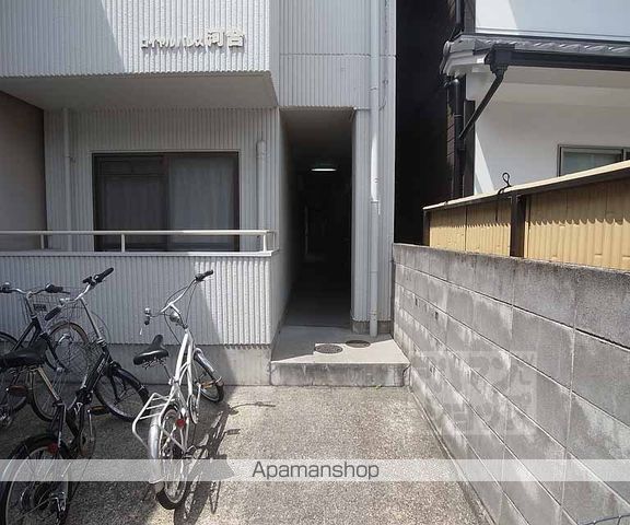 ロイヤルパレス河合の玄関写真