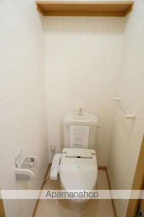 アーバンフラット六条[1R/33.15m2]のトイレ
