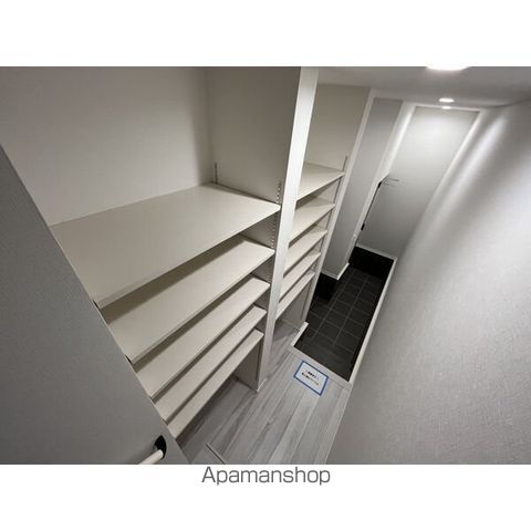ワーキングベース伊丹WESTの内装写真