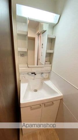 シュトラール医大東の内装写真