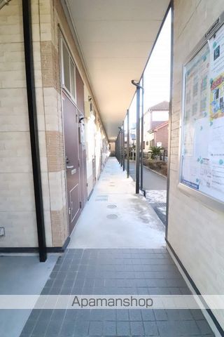 レオパレスパルティータの玄関写真