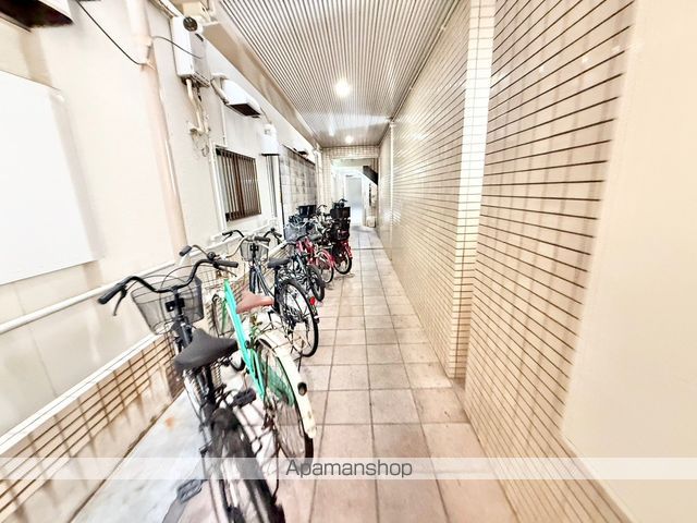 瑞和ビルの玄関写真