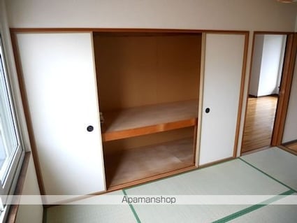 パレーシャル岩見沢[2LDK/46m2]の収納