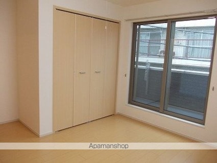 グローリア西麻布[2LDK/74.87m2]の収納