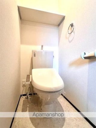 Ｃｈａｍｐｓ　ｄｅ　ｆｌｅｕｒｓ　Ｂ（シャン・ド・フルール）メゾ[2LDK/55.58m2]のトイレ