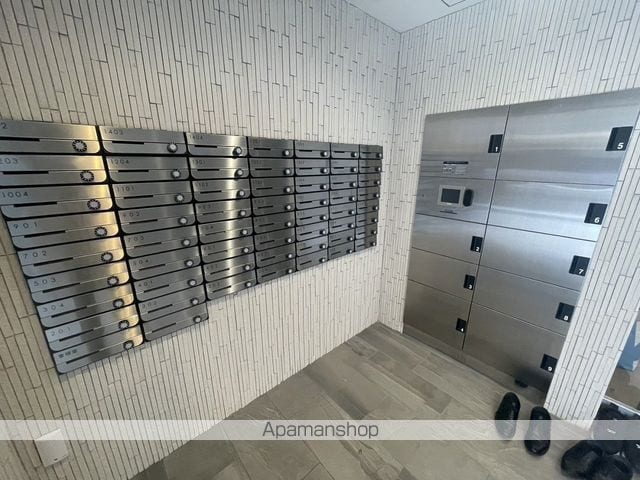 コンフォリア・リヴ大阪本町の内装写真