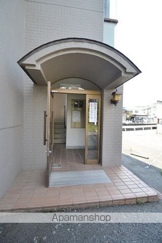 シャルム岡本の玄関写真