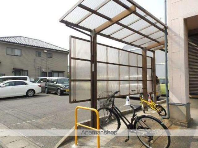 福博荘の玄関写真