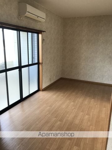 マンション吉の内装写真