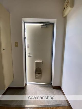 カーサ・ハマ[1K/24.85m2]の玄関