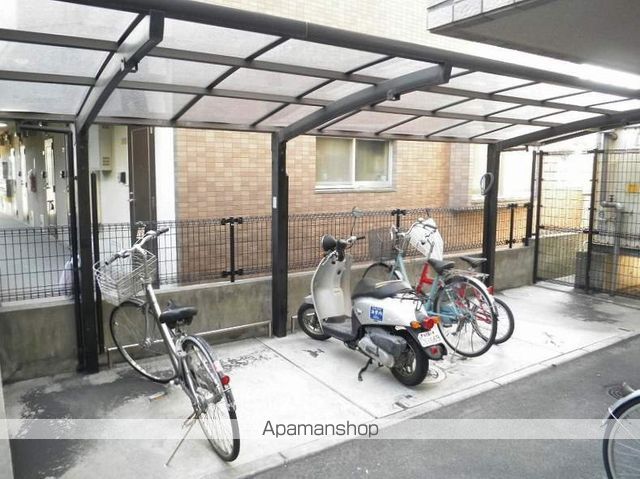 アミューズ鴨池の玄関写真