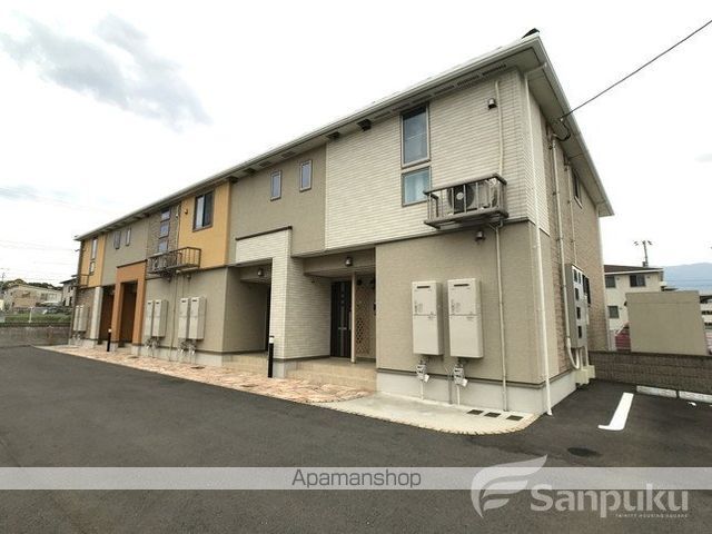 アジュールの外観写真