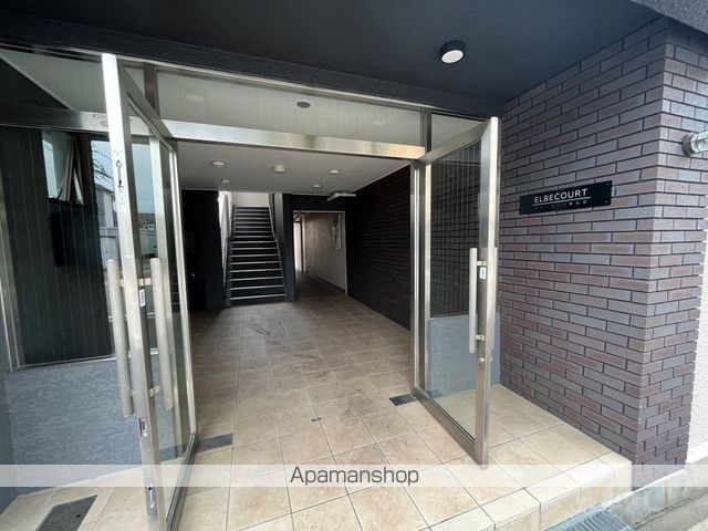 エルベコート東園田の玄関写真