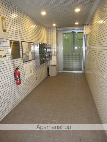 エスポワール名古屋の玄関写真