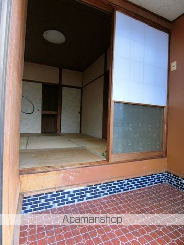 大坪貸家西側の内装写真