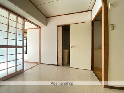 玉名ハイツ（管理）[2K/39.75m2]のリビング・居間