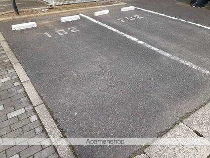 茨城県鹿嶋市宮中７丁目[2DK/46.06m2]の駐車場2