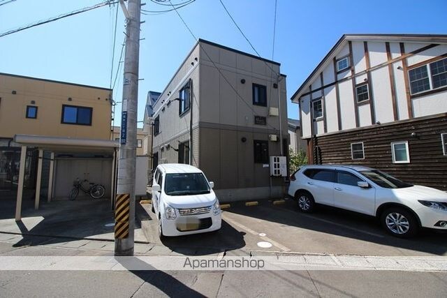 青森県青森市桂木２丁目[1R/27.4m2]の外観2