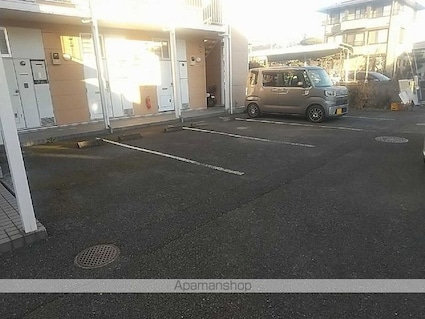 レオパレス楠[1K/19.87m2]の駐車場2