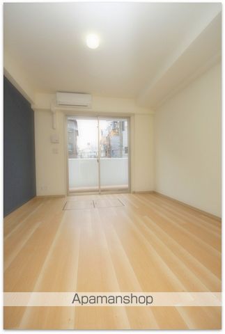 ラドゥセール九条の内装写真