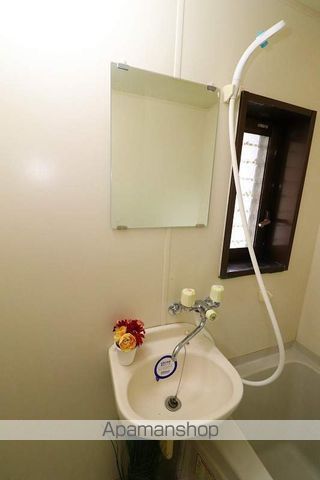 ロイヤルパレスIの内装写真