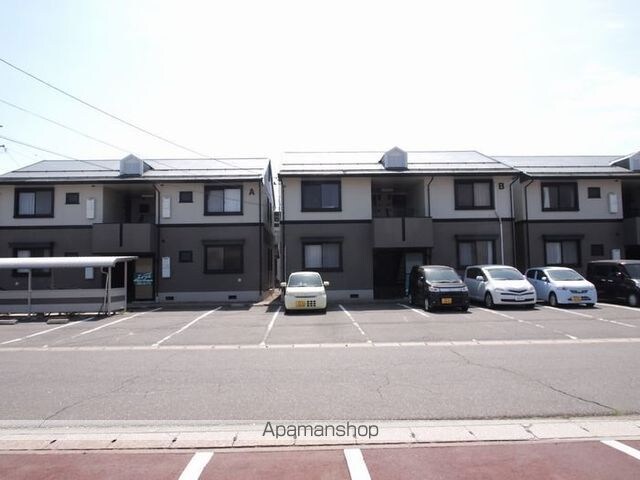 ハイカムール御子柴[2DK/48.76m2]の外観5