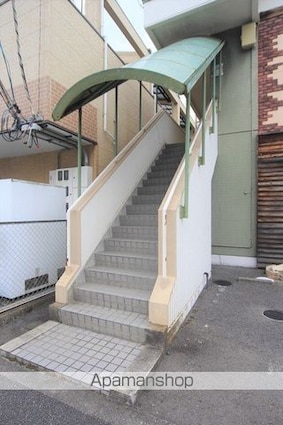 シャンシュール松山[2LDK/50m2]のエントランス