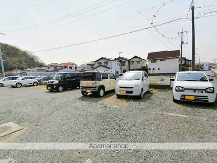 ビレッジハウス水島６号棟[1DK/28.98m2]の駐車場2