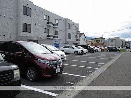 グリュックハイム[2LDK/61.12m2]の周辺2