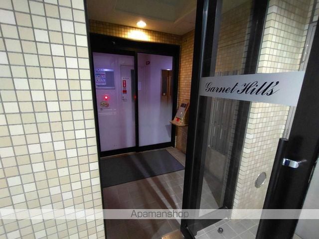ガーネットヒルズ本町の玄関写真