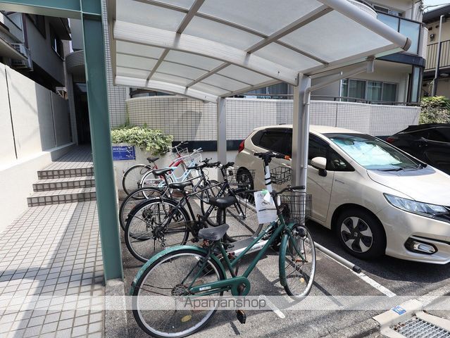 マンションリバエイトの外観写真