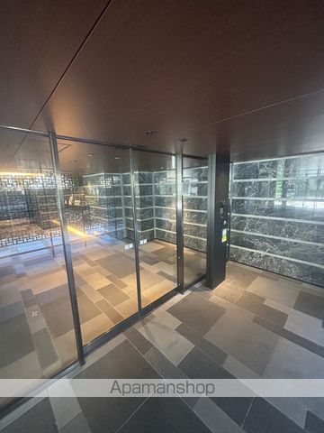 ドゥーエ早稲田の玄関写真