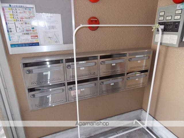 八筋278ビルの玄関写真
