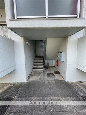 泉ハイツの玄関写真