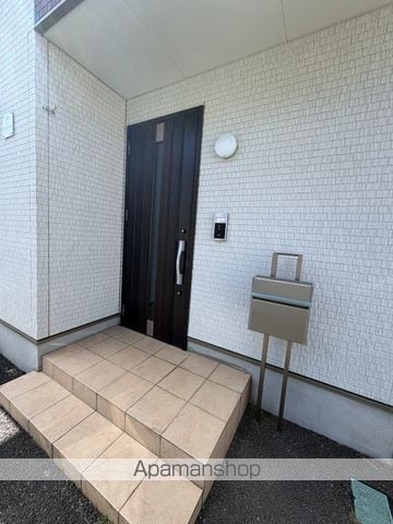 武蔵野線 東浦和駅 徒歩27分 2階建 築10年の玄関写真
