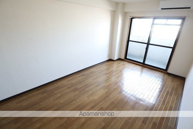 GRAND BUILD 竹ノ花の内装写真