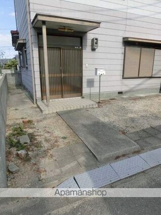 和歌山県和歌山市秋月[4DK/71.21m2]のエントランス1