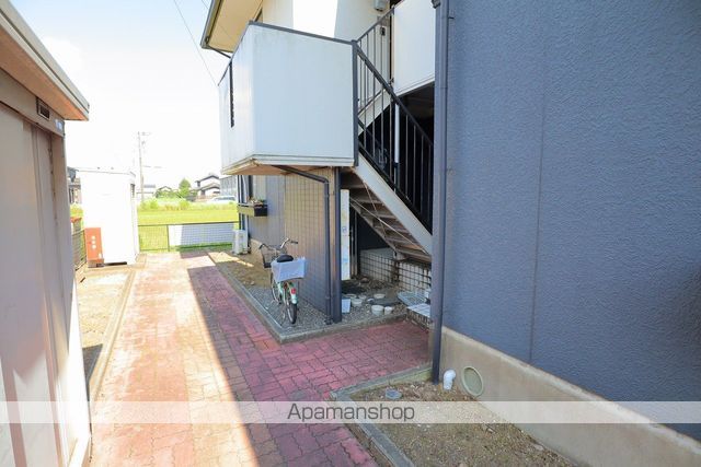 MUヒルズ茜部の玄関写真