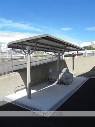 和歌山県和歌山市中野[2LDK/57.23m2]の共用部3