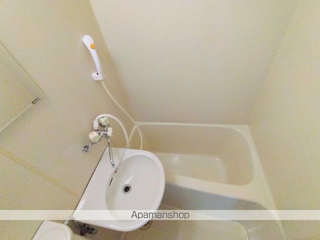 プラザハピネス高安の内装写真