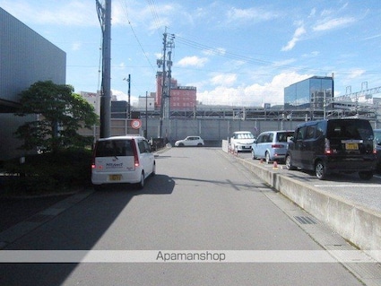 ゆたかビル[3LDK/80m2]の周辺2