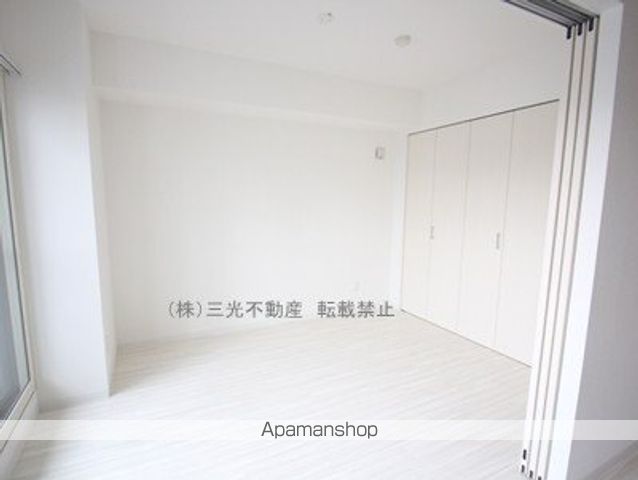 ラディア近代美術館前の内装写真