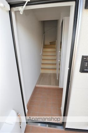 アラドハント　Ｄ[2LDK/58.67m2]の玄関