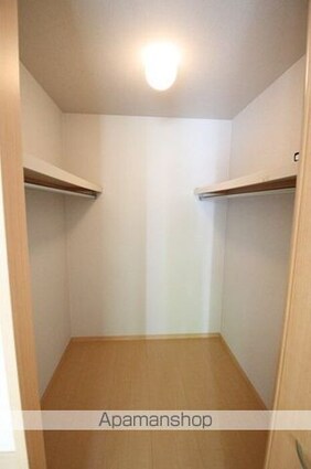 リビングタウン福山東　Ｂ棟[1R/33.39m2]の収納