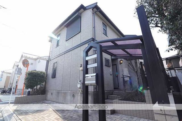 アビタ 東南西 館の外観写真