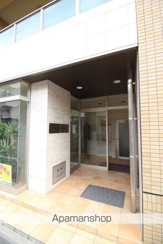 ピュア京橋の玄関写真