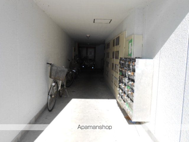アーバン赤坂の玄関写真