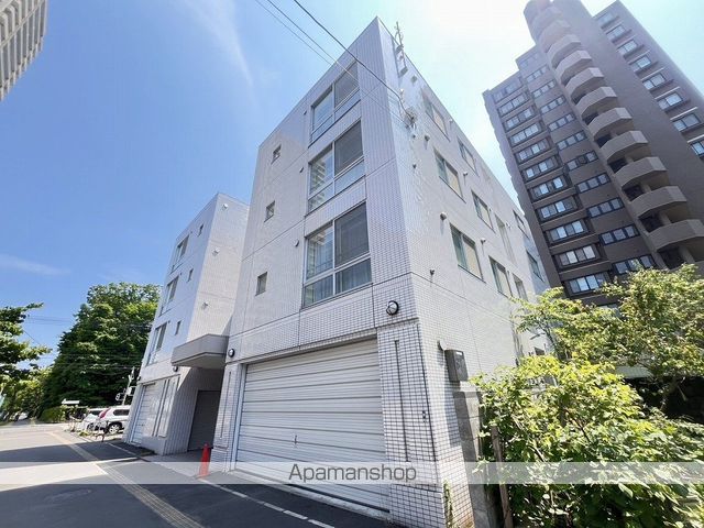 プレステージ知事公館の外観写真