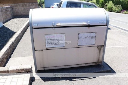 広島県福山市新涯町３丁目[3LDK/66.78m2]の共用部1